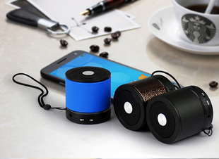 其他數(shù)碼產(chǎn)品-深圳藍牙工廠 FM收音機 插TF卡 無線連接 智能藍牙音響 S12.